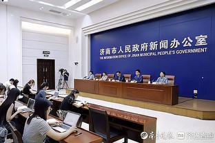 身份升级！前女篮国手赵爽晒萌娃照：2023年生了个可爱胖墩墩